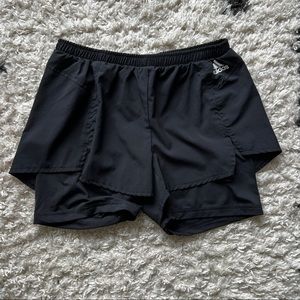 ADIDAS PRIMEBLUE DESIGNED TO MOVE 2-IN-1 SPORT SHORTS